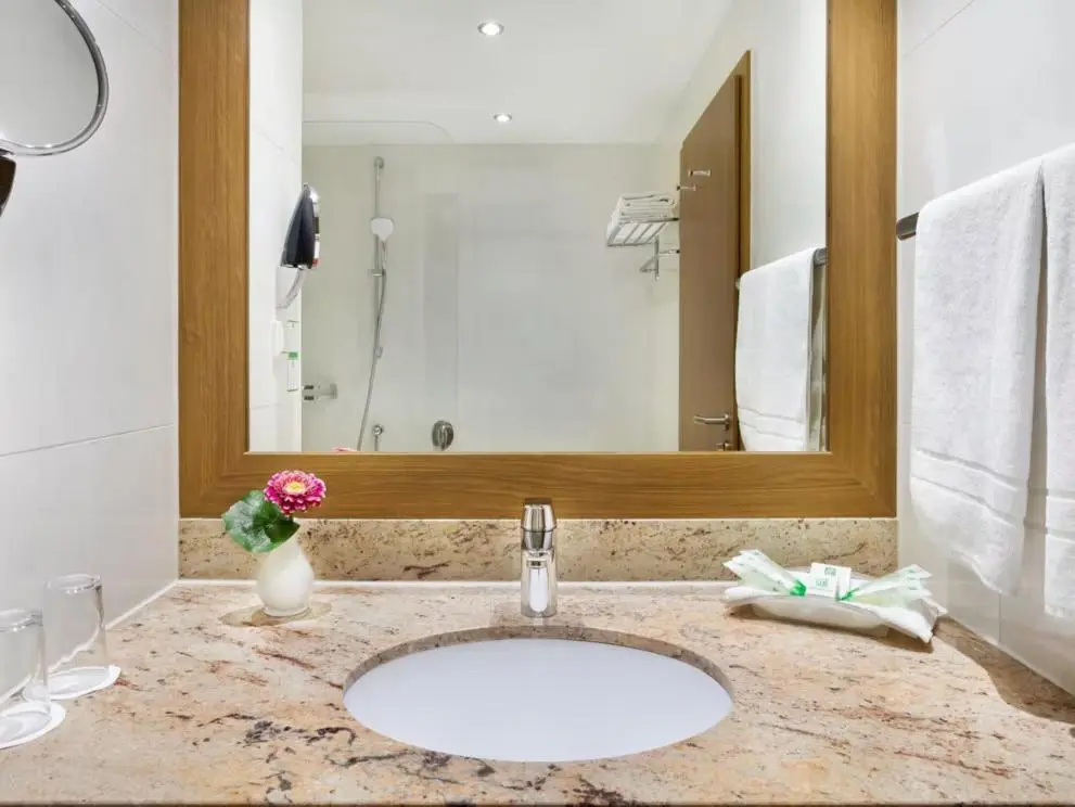 Holiday Inn Nürnberg City Centre by IHG - Chambres