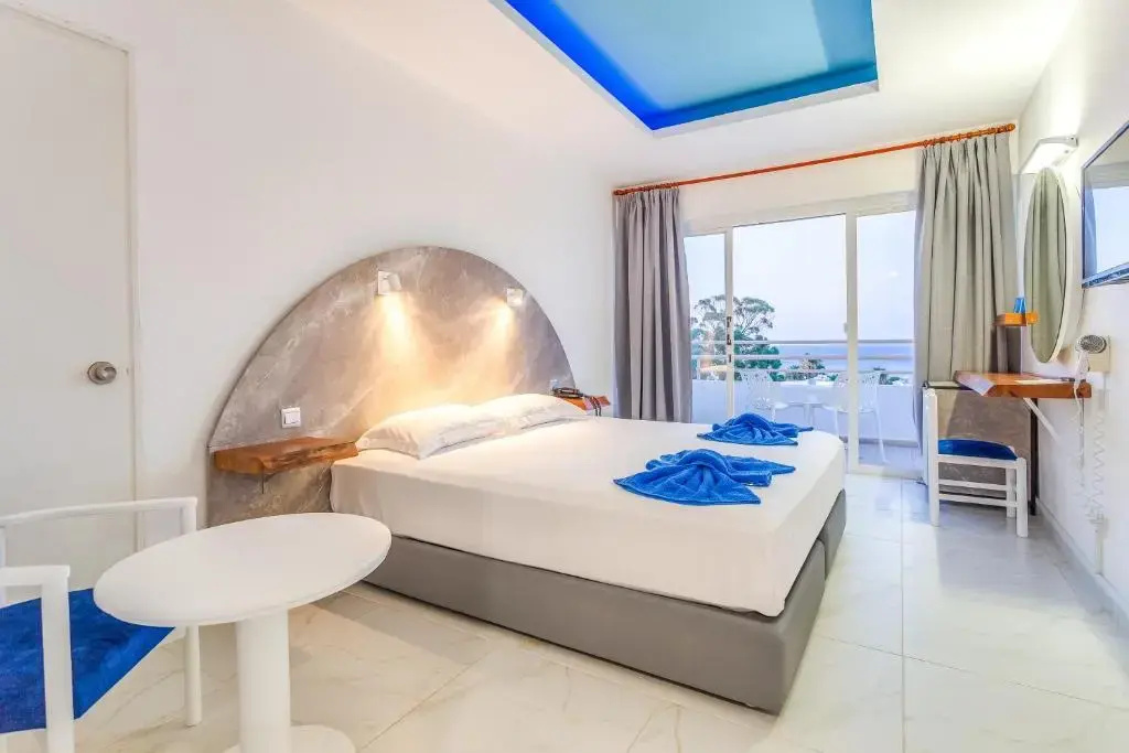 Adelais Bay Hotel - Chambres