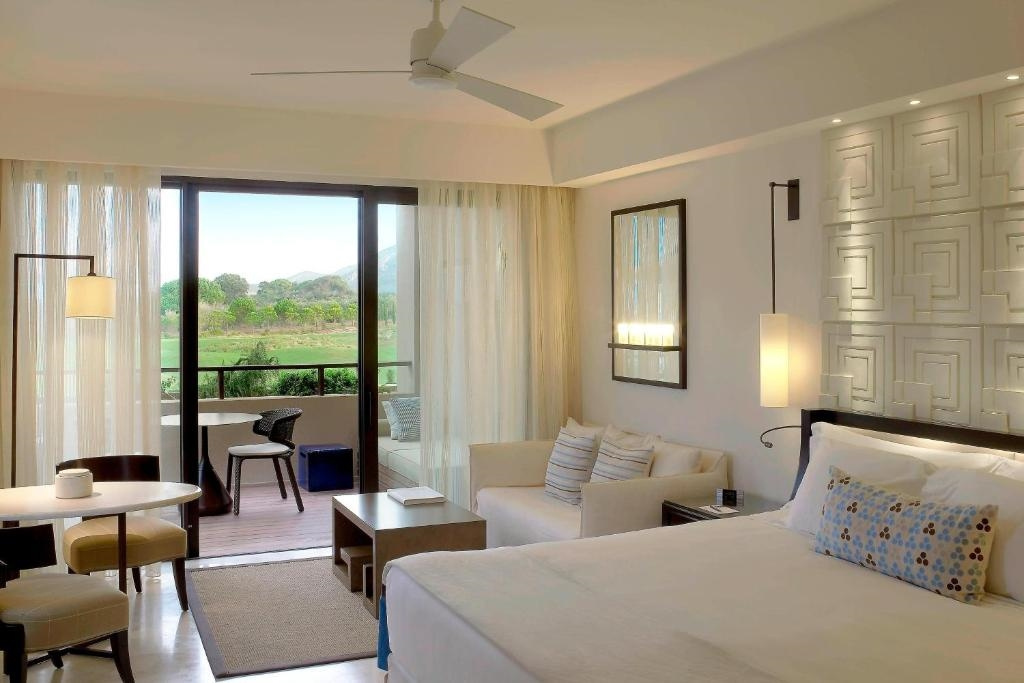 The Romanos, a Luxury Collection Resort - Chambres
