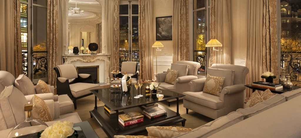 Hôtel Barrière Fouquet's Paris 56