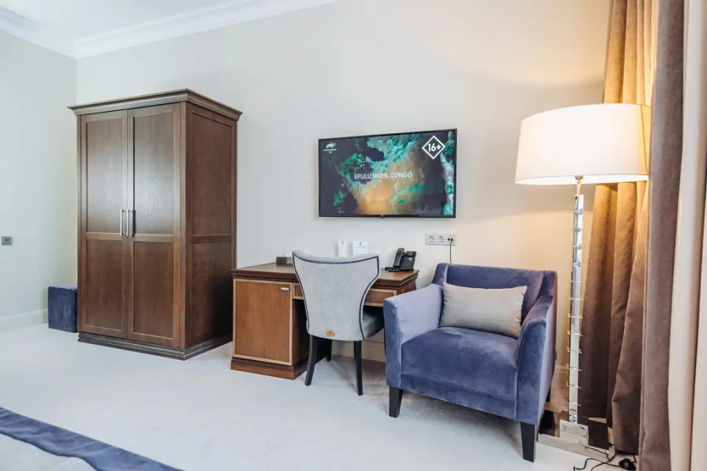 Deluxe Double room with courtyard view (twin beds)