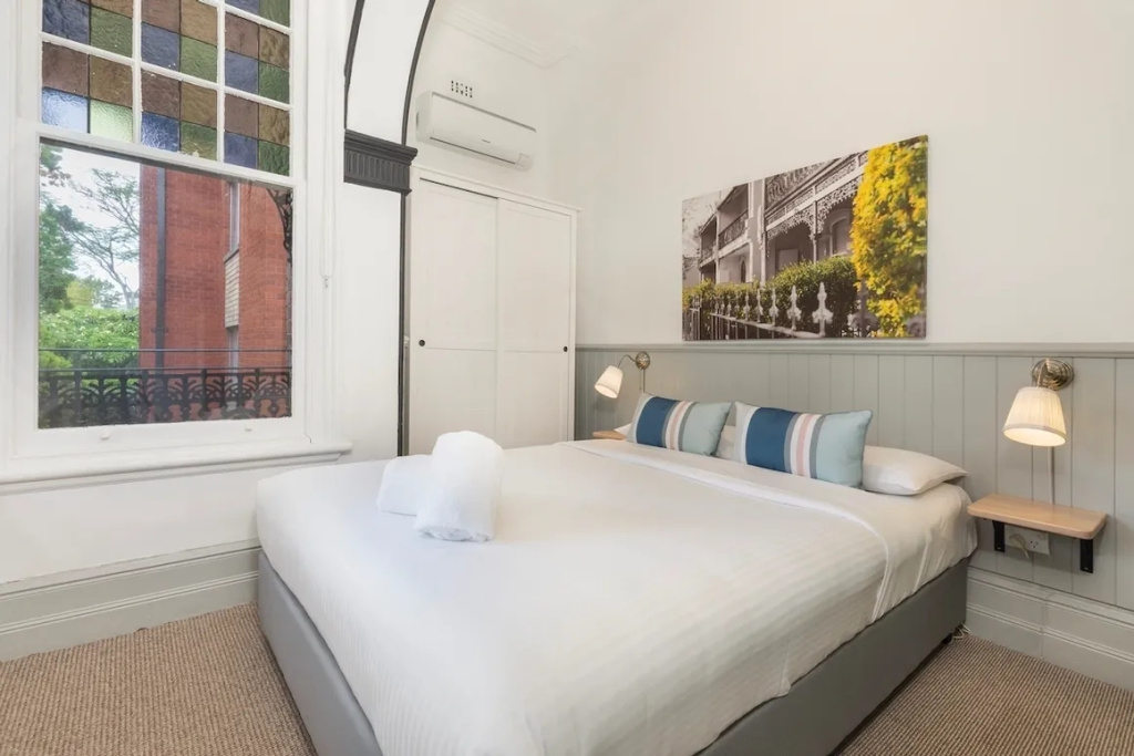 Double room with balcony (full double bed)