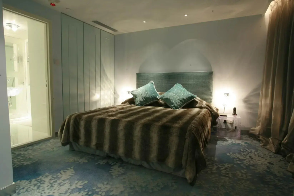 The Luxe Manor - Chambres