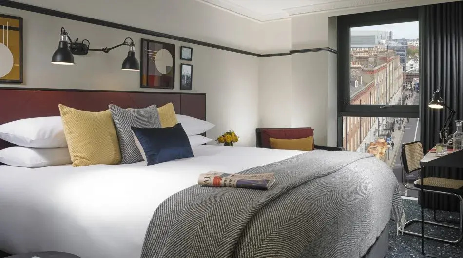 Roomy Double room (full double bed)