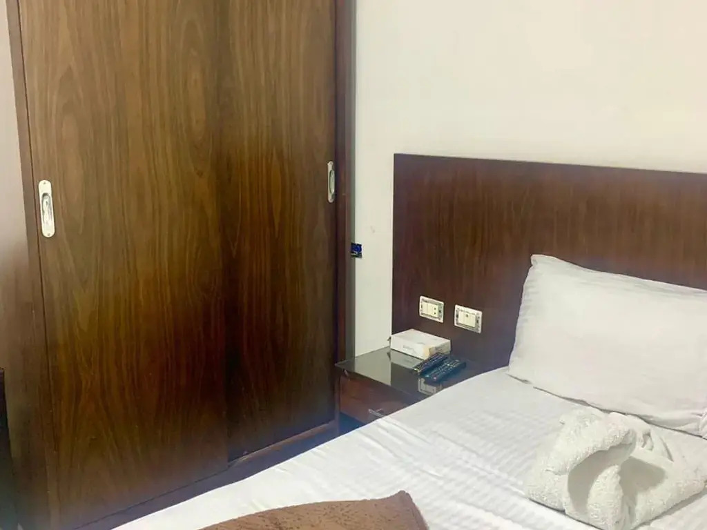 Одноместный номер в Montana Hotel