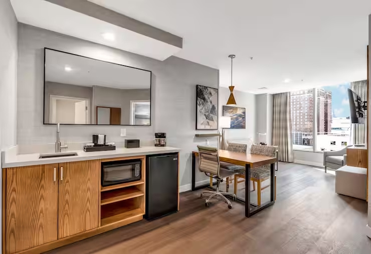 1 Bedroom Hearing Accessible Suite