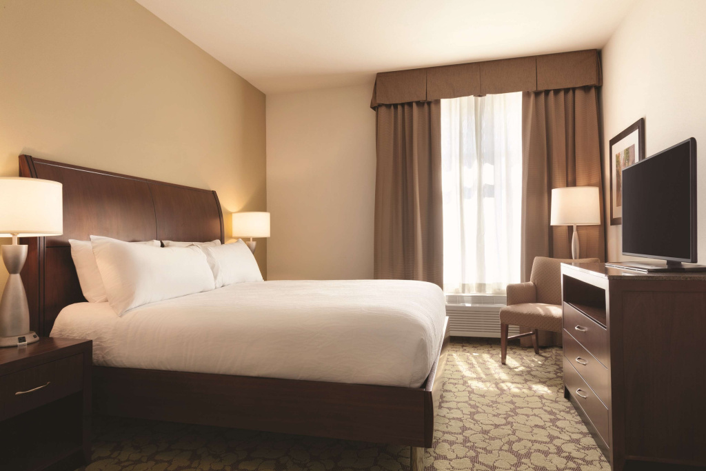 Accessible Double Suite full double bed