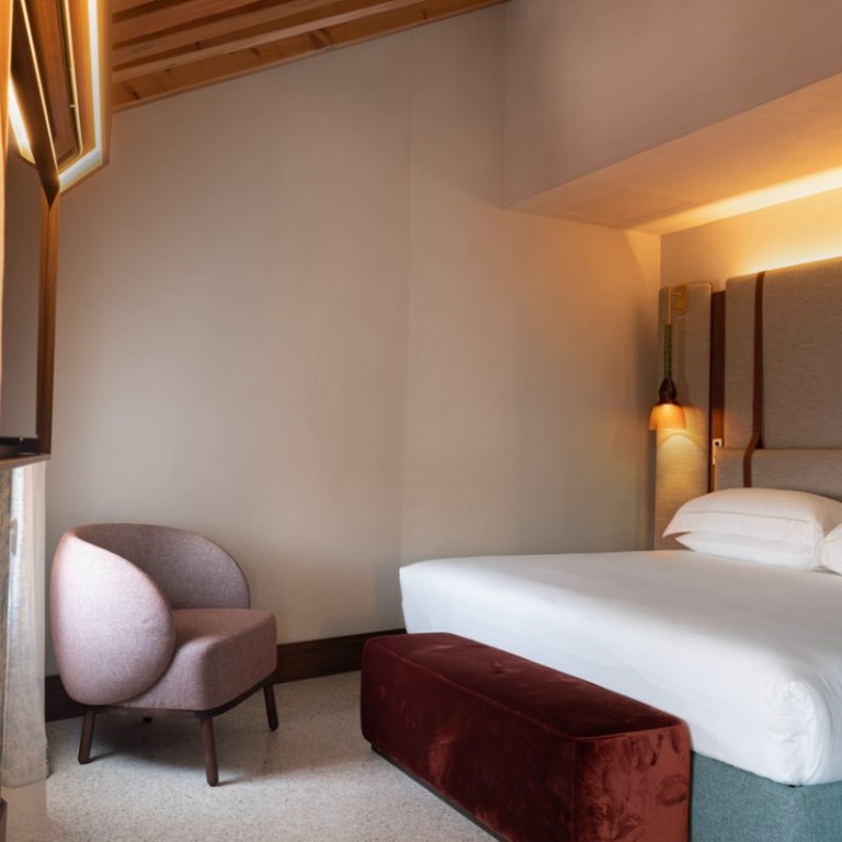 Premium Double Junior Suite (full double bed)