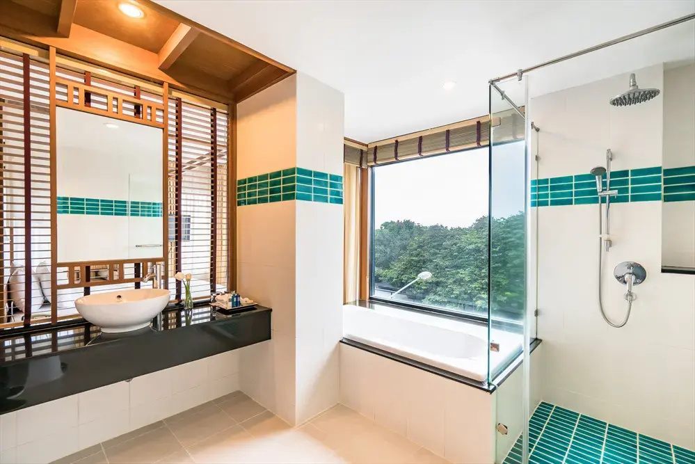 Double Suite (full double bed)