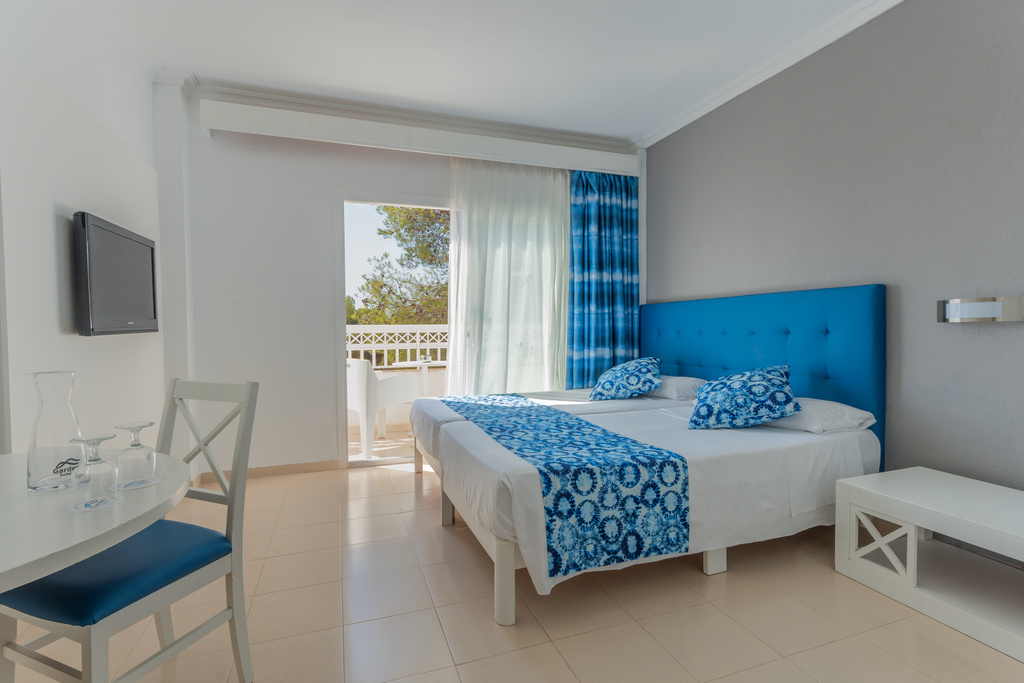 Double Studio (twin beds)