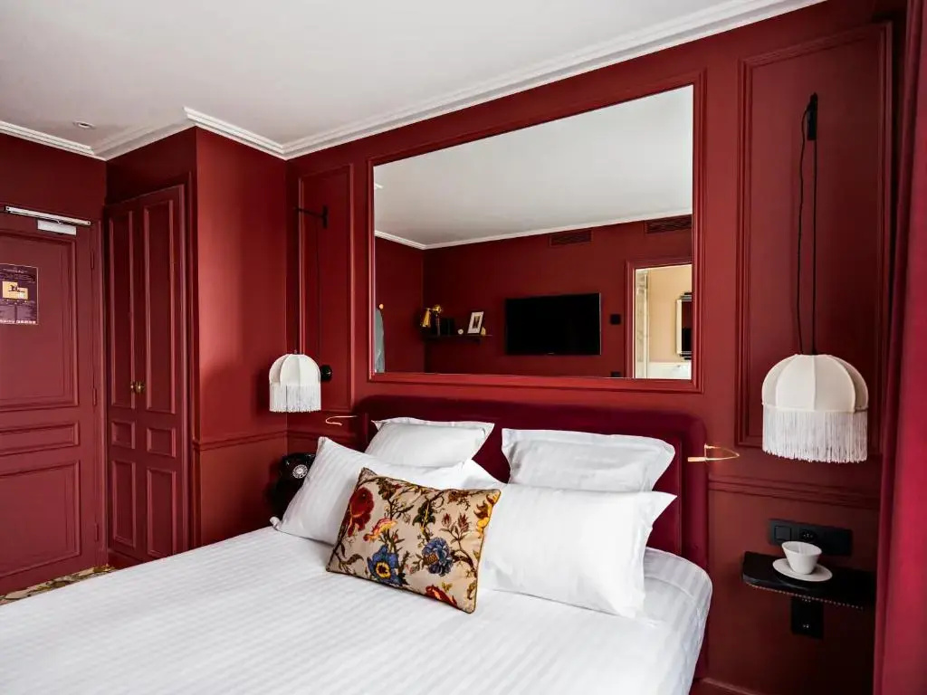 Superior Double room with balcony (full double bed)