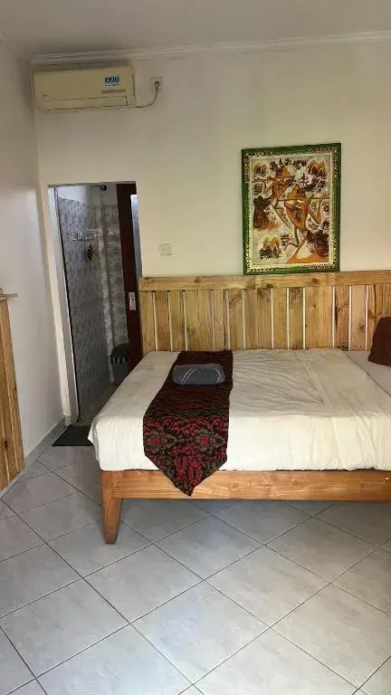 Deluxe Double room (full double bed)