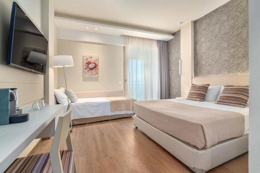 Ammon Zeus Luxury Beach Hotel - Chambres