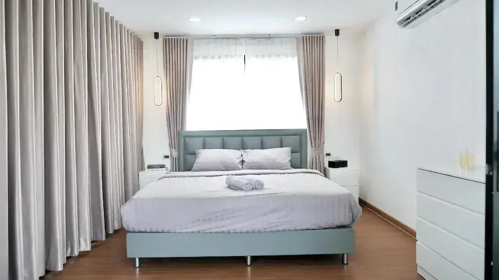 3 Bedrooms Villa with garden view