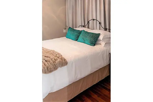2 Bedrooms Suite with balcony