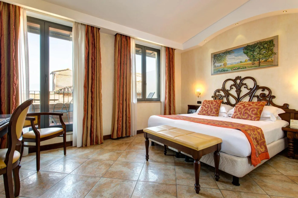 Deluxe Double room (full double bed)