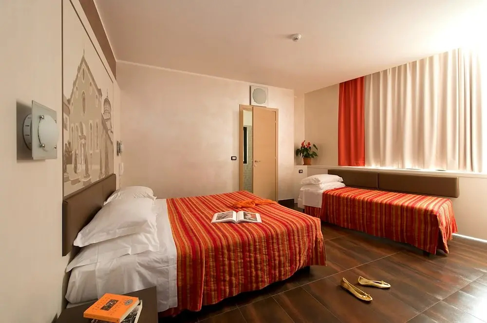 Triple room
