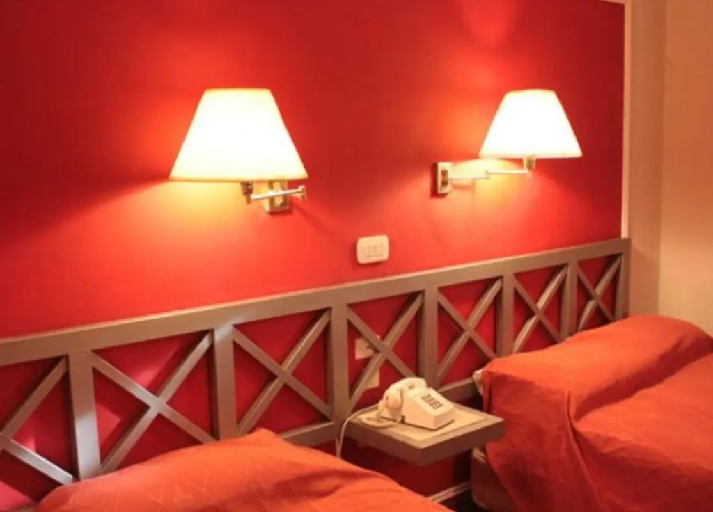 gallery_image_hidden_13