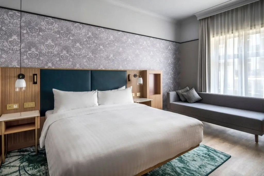 Signature Double Suite (full double bed)