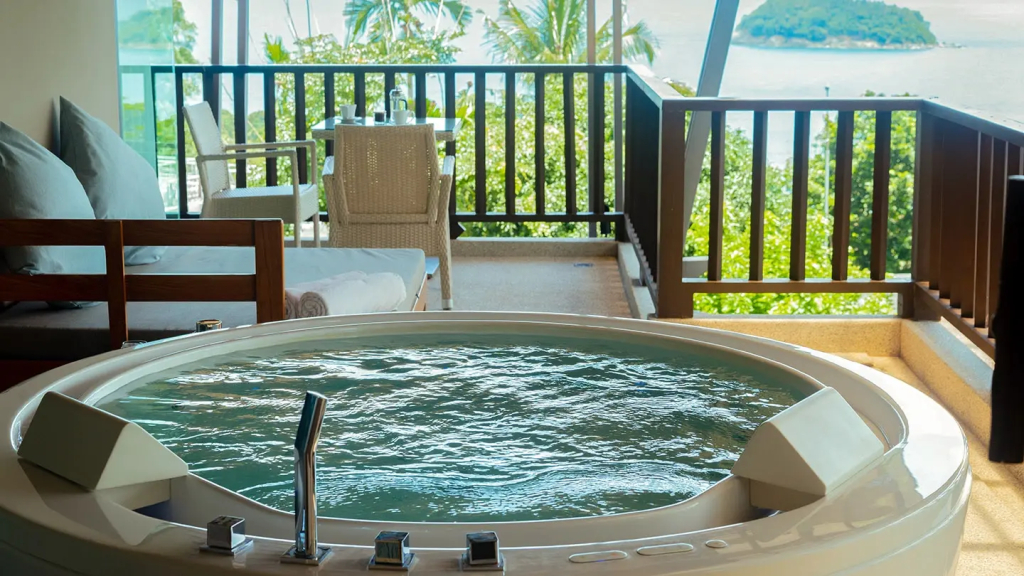 Двухместный люкс Canna двуспальная кровать в Andaman Cannacia Resort & Spa