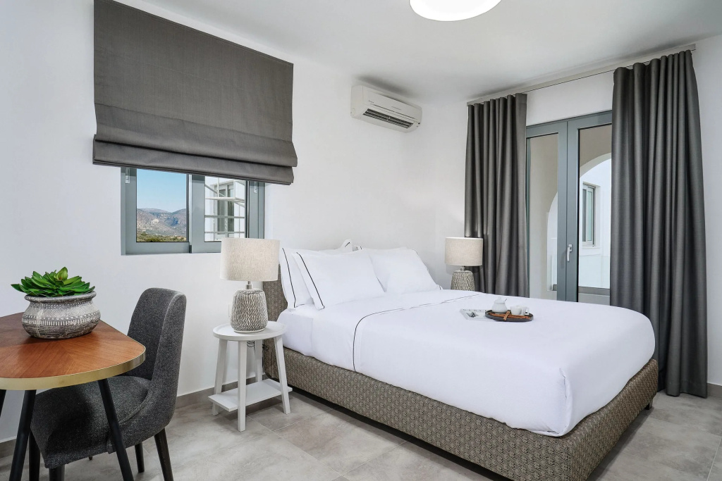 Quattro Double Suite (full double bed)