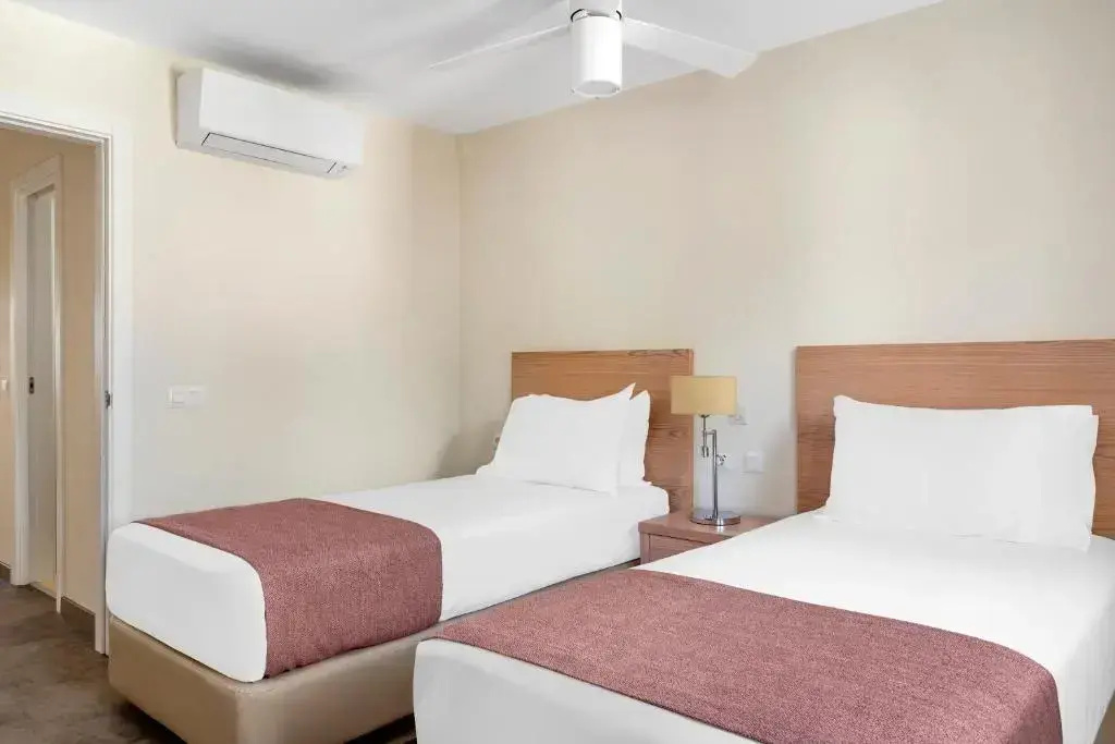 Sunset Bay Club - Chambres