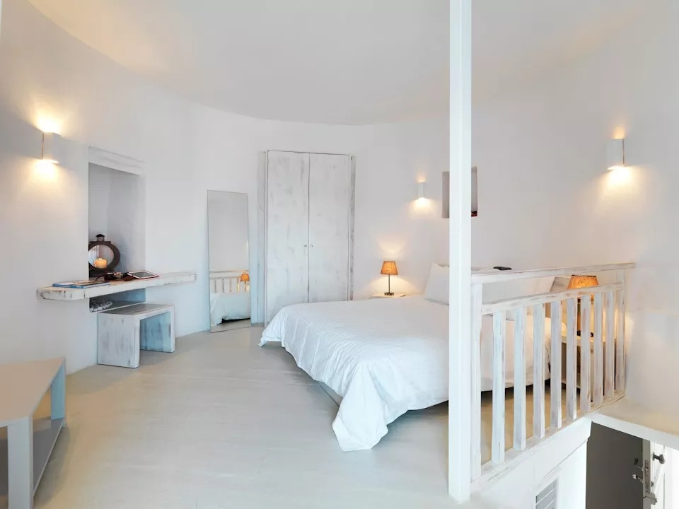 Agnantio Double room (full double bed)