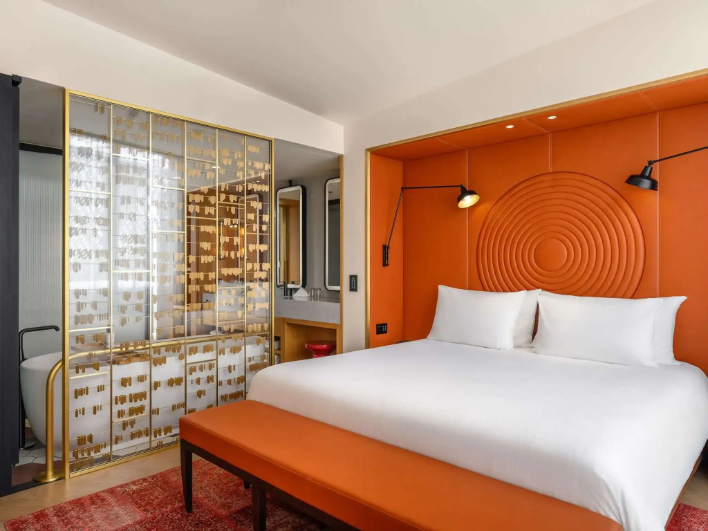 Signature Double Suite (full double bed)