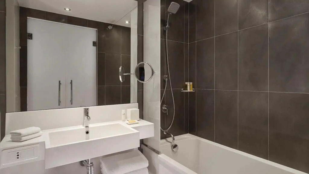 Hyatt Regency Paris Etoile Hotel 29