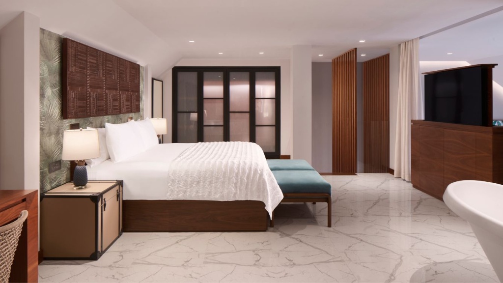 Royal Double Suite with ocean view
