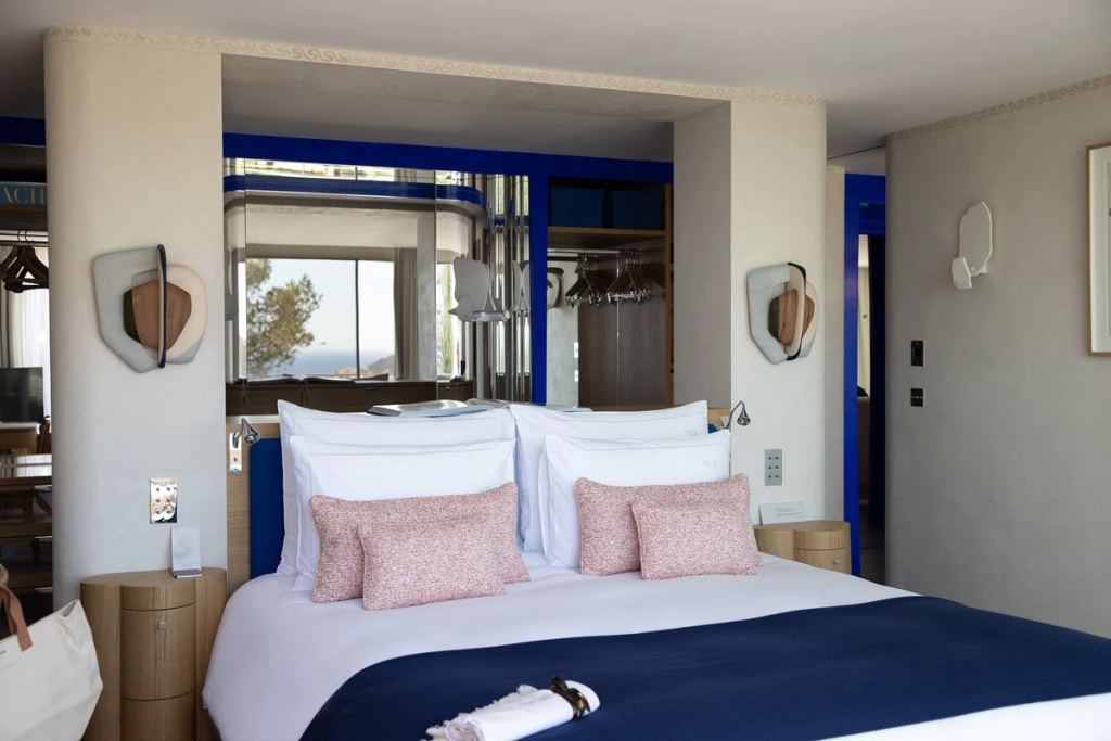 Deluxe Junior Suite with sea view