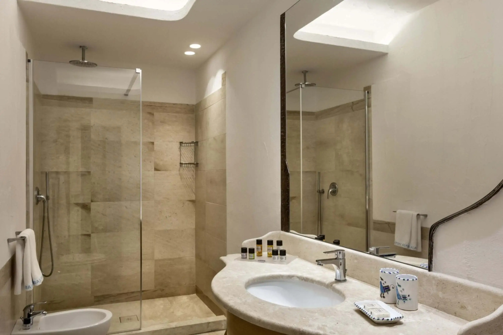 Club Hotel Baja Sardinia - Chambres