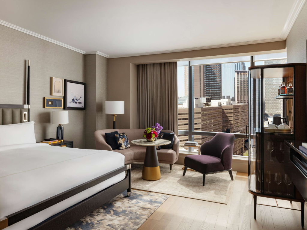 Grand Double room (full double bed)