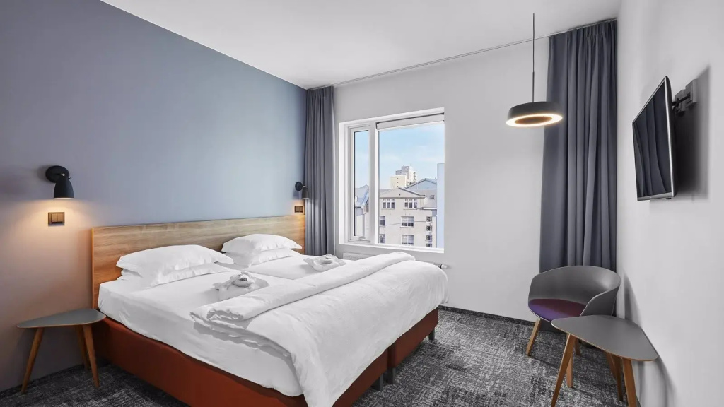 Standard Plus Double room twin beds