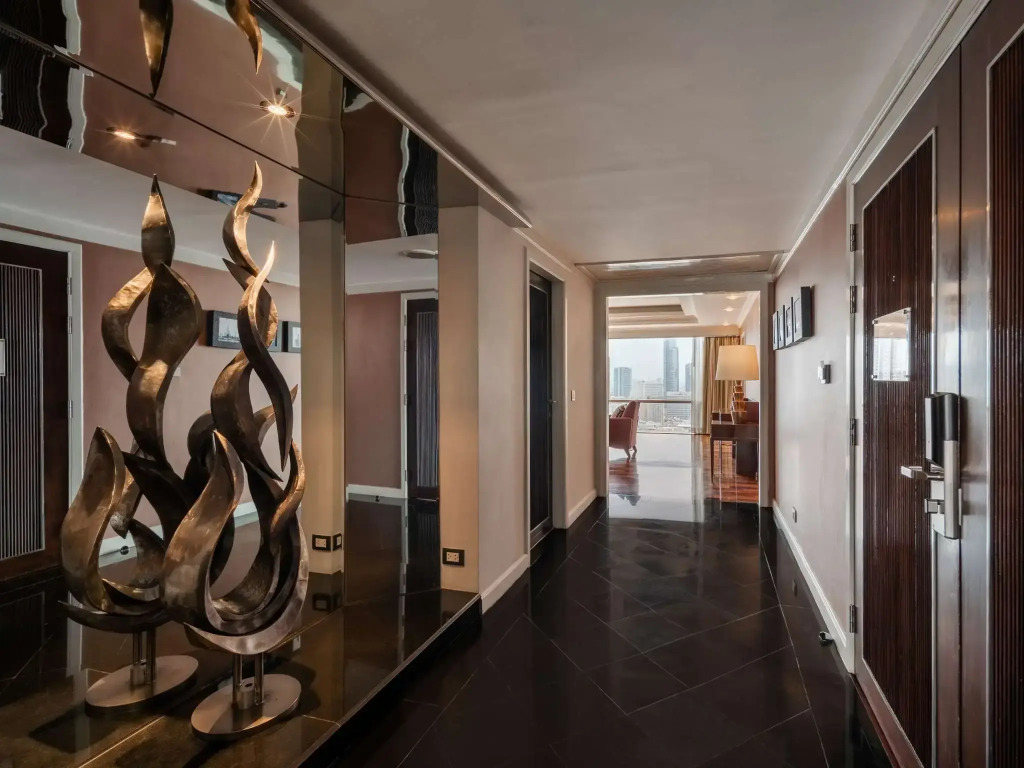 Двухместный люкс Presidential двуспальная кровать в Pullman Bangkok Hotel G