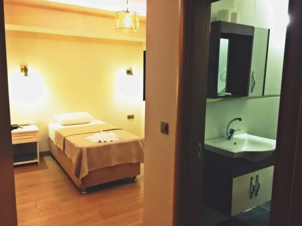 Economy Triple room
