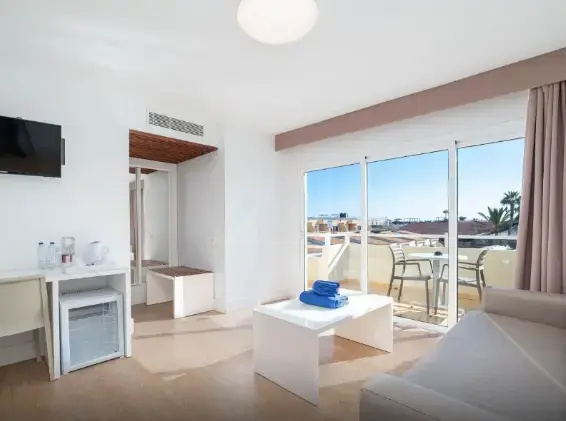 Arena Suite Hotel - Adults Only - Chambres