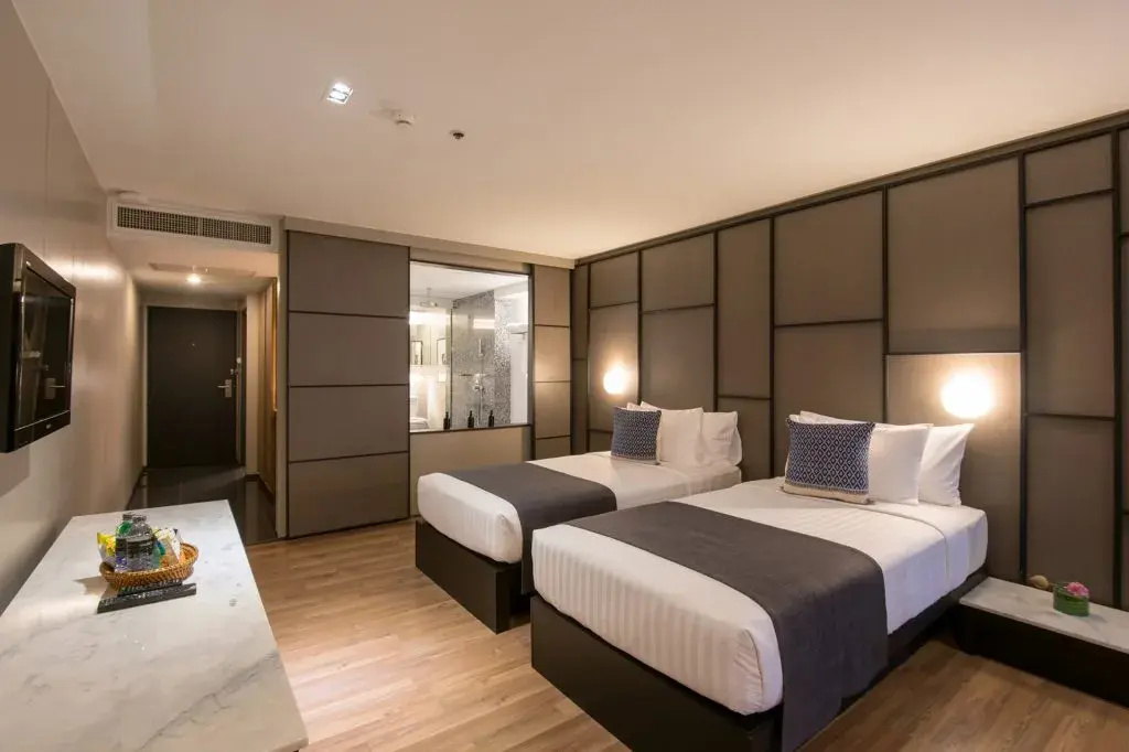 Page 10, Hotel - Chambres