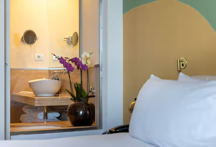 Executive Corner Double room with city view (full double bed)