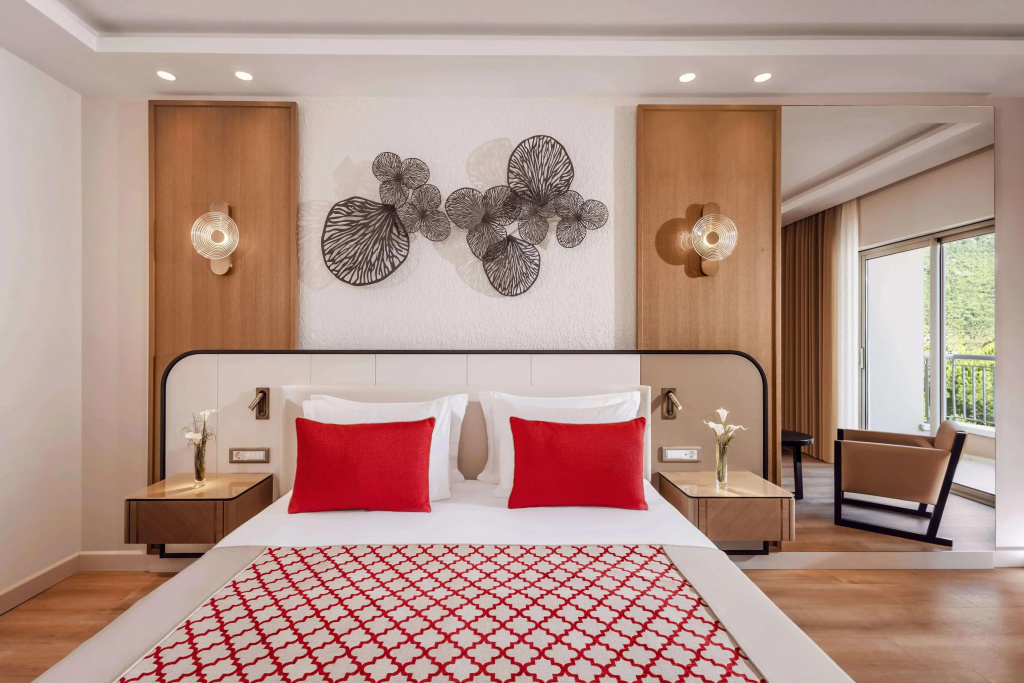 Deluxe Double room (full double bed)