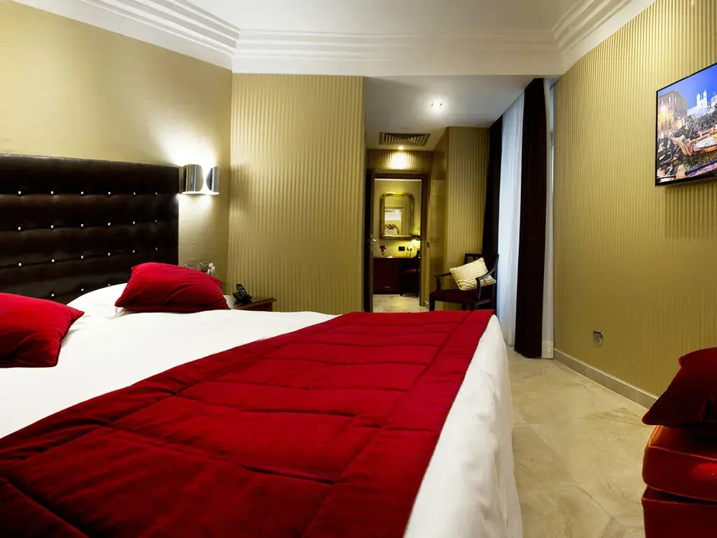 Double Junior Suite (full double bed)