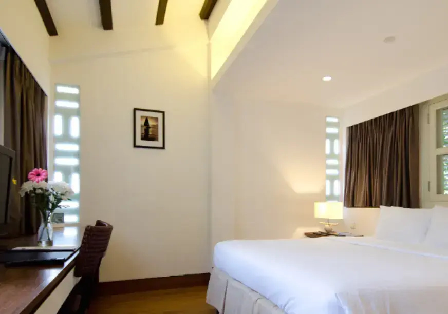 Sultan Double room (full double bed)