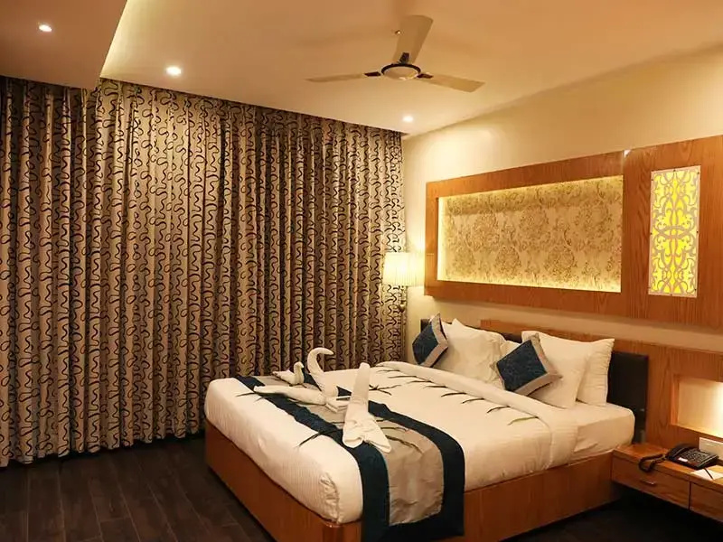 Presidential Double Suite (full double bed)