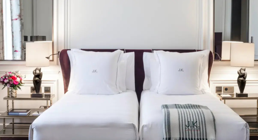 Master Double Suite (twin beds)