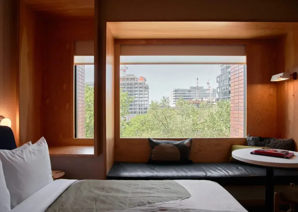 Small Double room (full double bed)