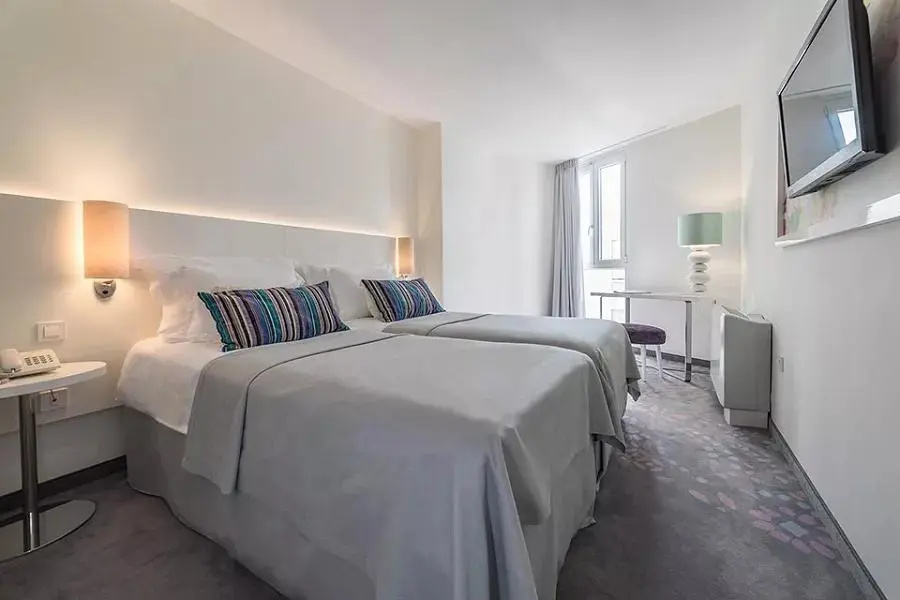 Atrium View Double room (twin beds)