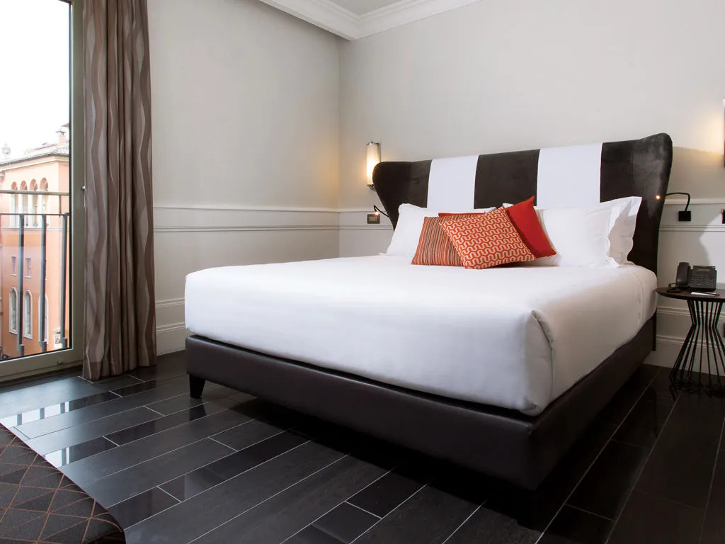 Classic Double room (full double bed)
