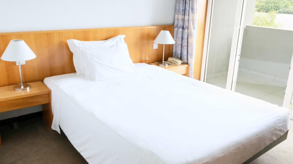 Single room with lagoon view