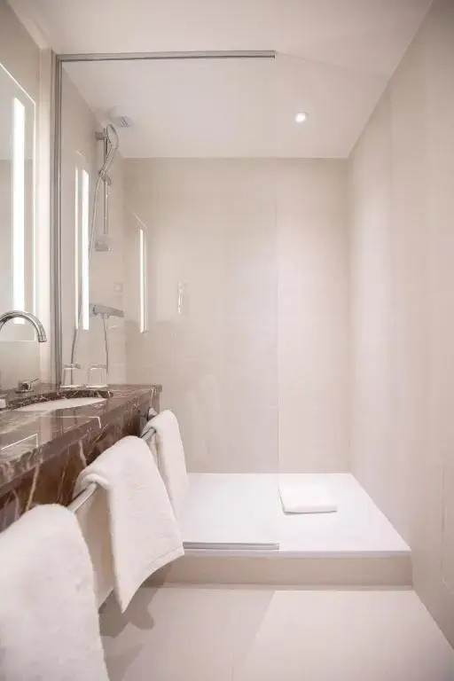Hotel Alfred Sommier 83
