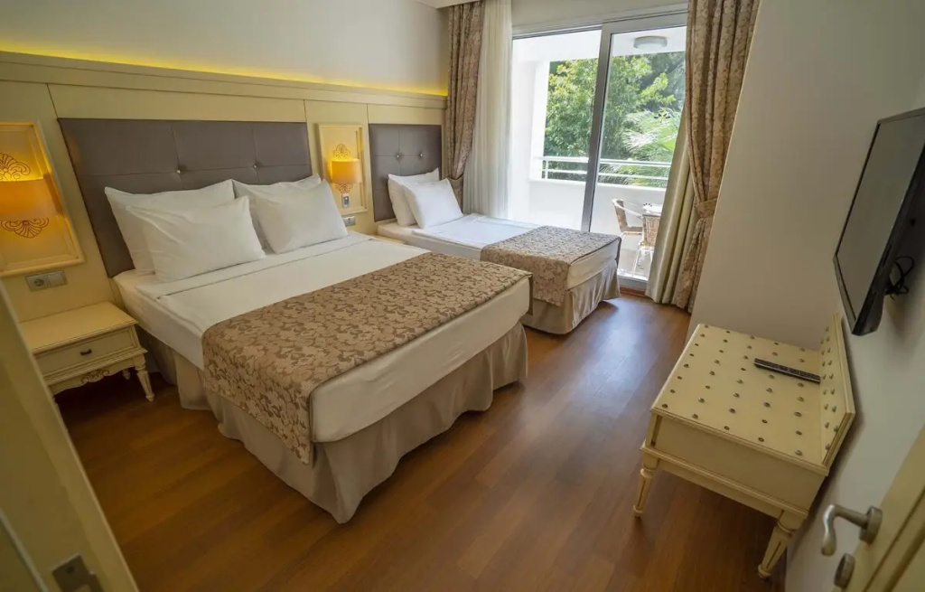 Family Quadruple room